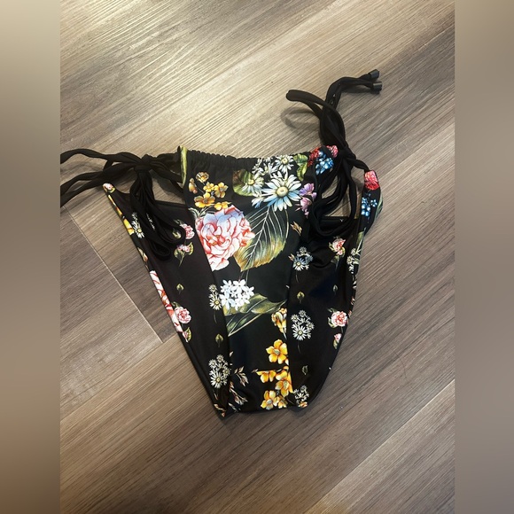 Agua Bendita Aldana Ring Side Bikini Bottom - Picture 3 of 5